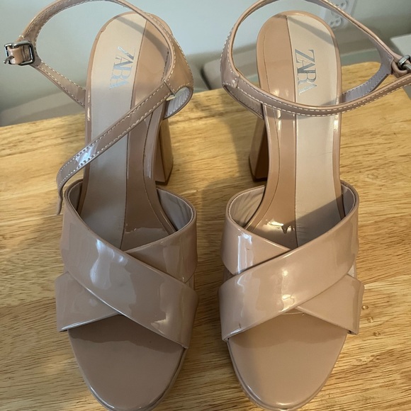 Zara Crossover Platform Heels🤍 Worn Once! Size 7.5 - Picture 6 of 6